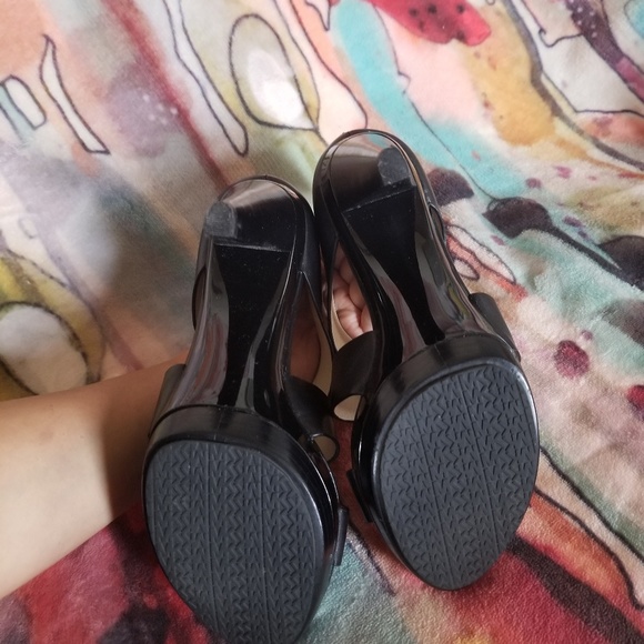 Micheal Kors black going out heels! - Picture 5 of 5